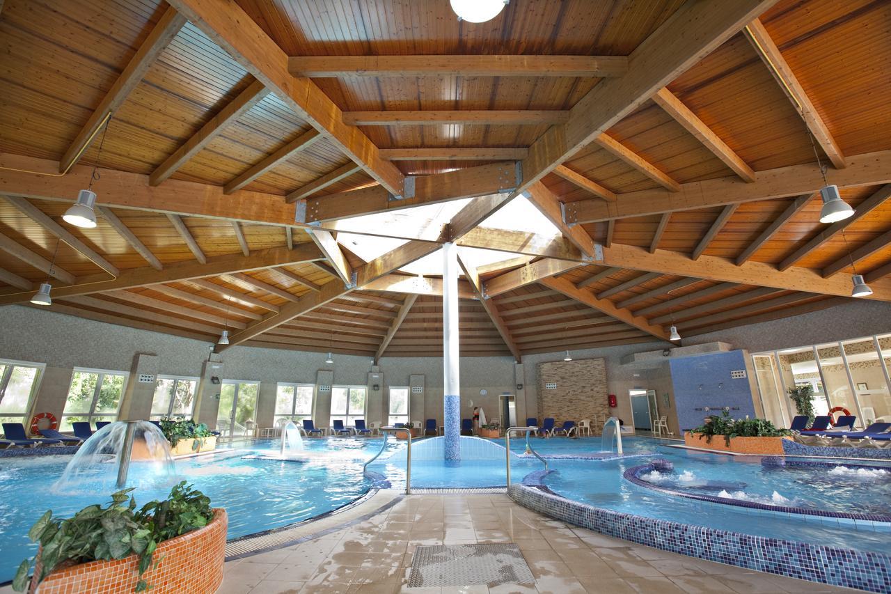 Termas De Cuntis - Hotel Castro Do Balneario エクステリア 写真