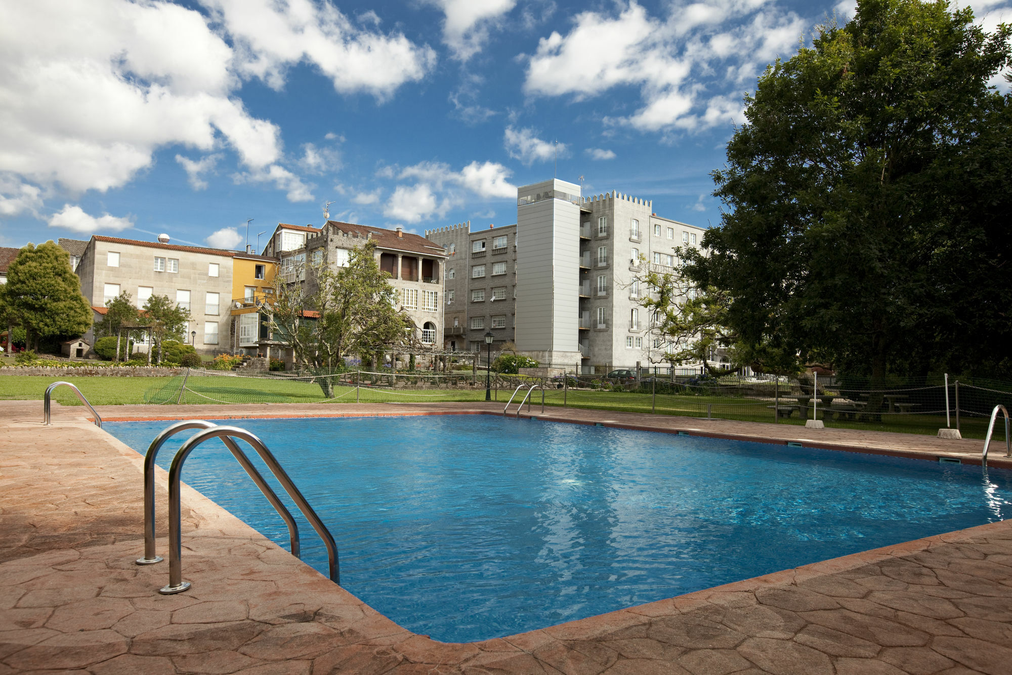 Termas De Cuntis - Hotel Castro Do Balneario エクステリア 写真
